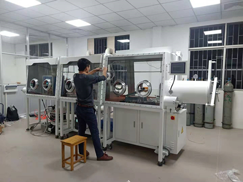 Una linea di laboratorio cellulare a sacchetto installata con successo nell'università di Xiangtan